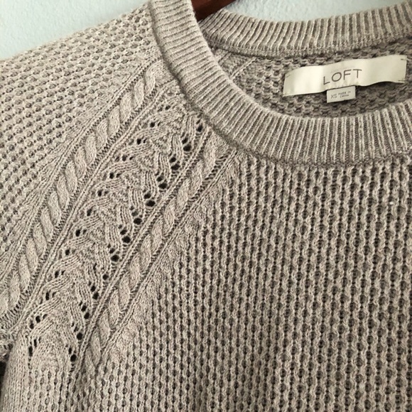 Ann Taylor LOFT knit Sweater Size XS - Picture 2 of 7